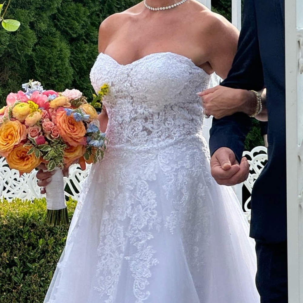 Wedding dress